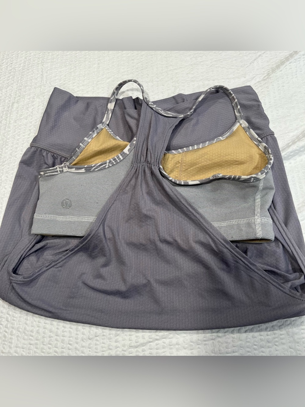 Lululemon gray tank top with built in bra women 4